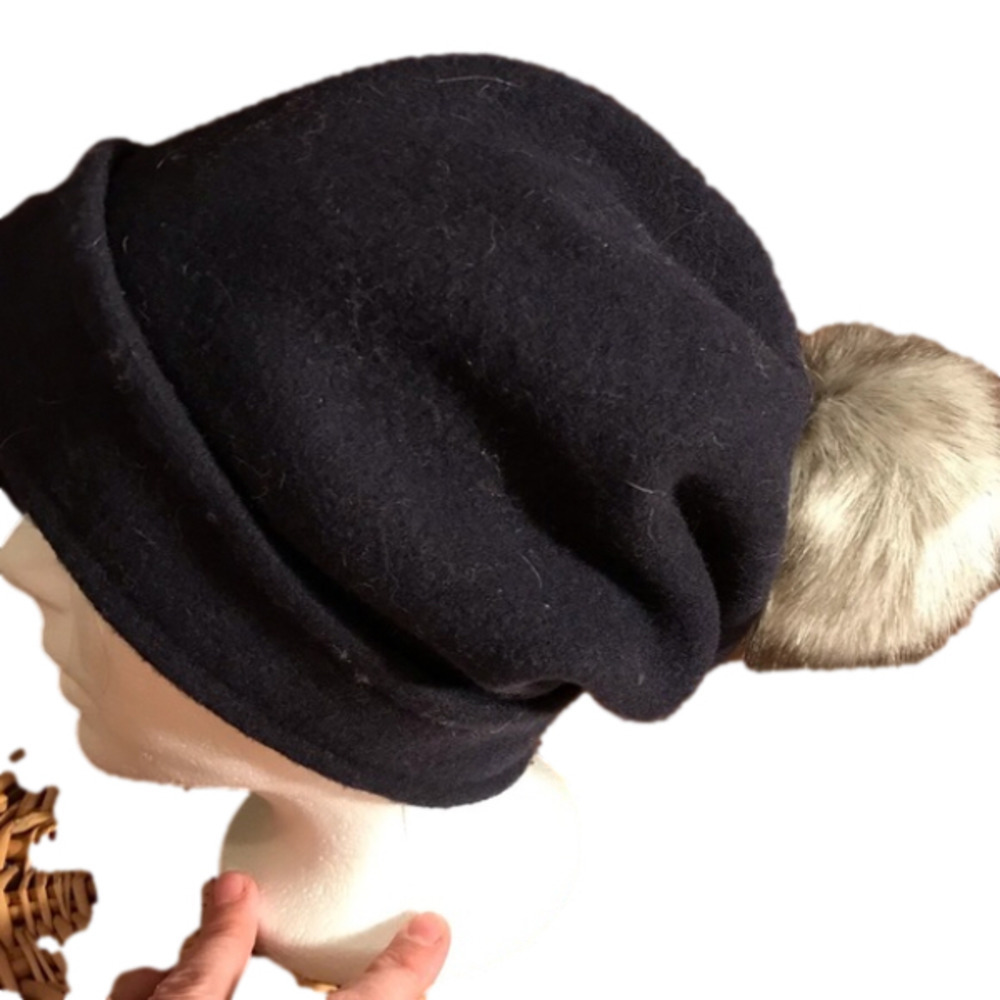 Parkhurst Navy Blue Wool Winter Hat/ Toque. Women’s One Size.